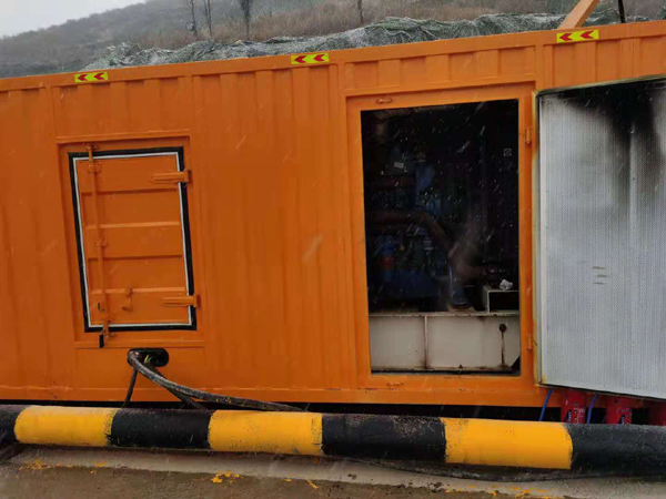 岫岩出租发电机-船用柴油发电机的工作原理是怎么样的？